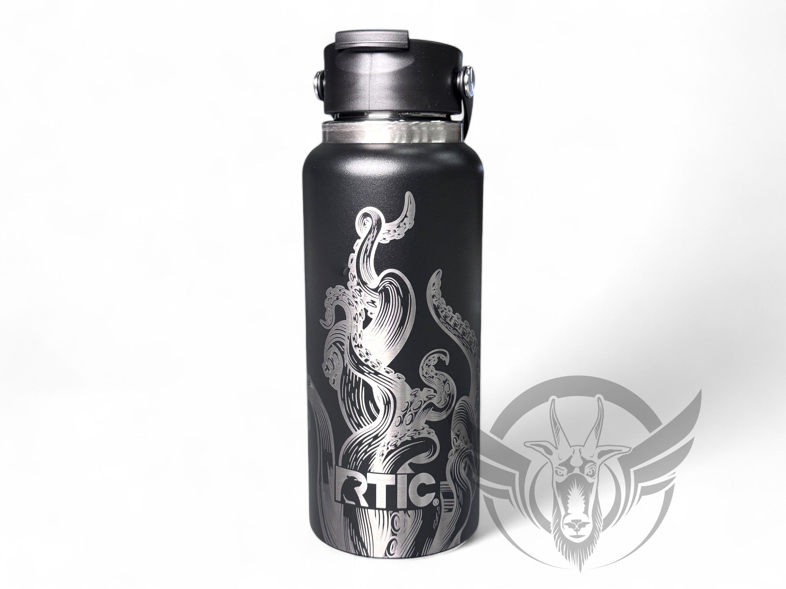 32oz - Laser Engraved Kraken graphics on a RTIC bottle with leak